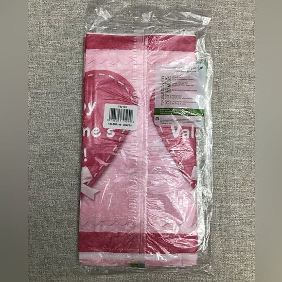Valentine Crafts Table Decorations Bundle - Picture 5 of 9